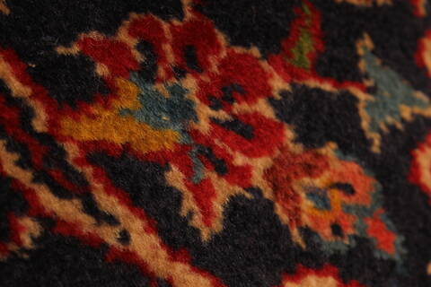 Kashan Red Hand Knotted 99 X 134  Area Rug 100-28138 Image 2