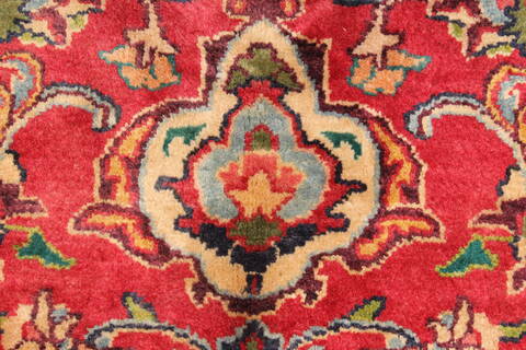 Kashan Red Hand Knotted 97 X 1210  Area Rug 100-28139 Image 2