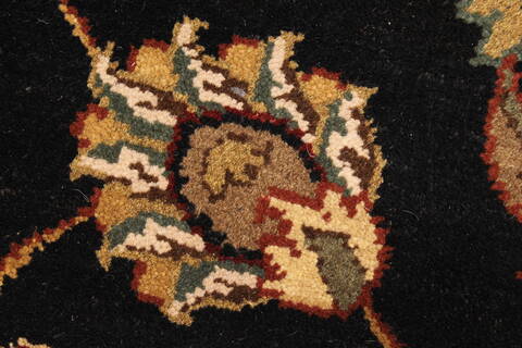 Isfahan Black Hand Knotted 511 X 91  Area Rug 250-28271 Image 10