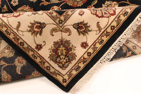 Isfahan Black Hand Knotted 511 X 91  Area Rug 250-28271 Image 6