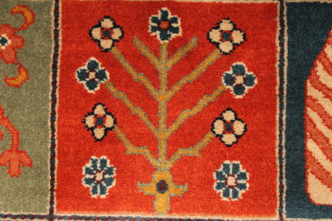 Bidjar Multicolor Runner Hand Knotted 42 X 103  Area Rug 250-28411 Image 4