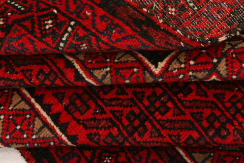 Baluch Red Hand Knotted 30 X 47  Area Rug 100-28425 Image 3