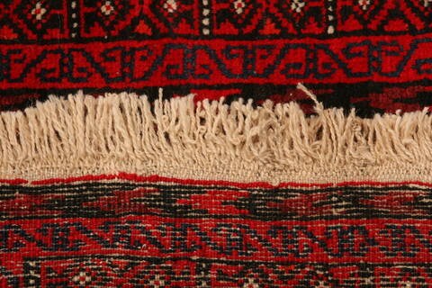 Baluch Red Hand Knotted 30 X 47  Area Rug 100-28425 Image 5