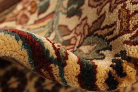 Tabriz Beige Hand Knotted 120 X 150  Area Rug 250-28455 Image 9