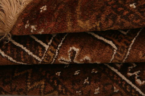 Baluch Brown Hand Knotted 30 X 47  Area Rug 100-28460 Image 3