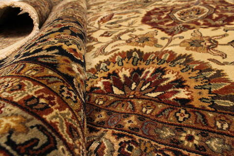 Kashan Beige Hand Knotted 119 X 150  Area Rug 250-28477 Image 7