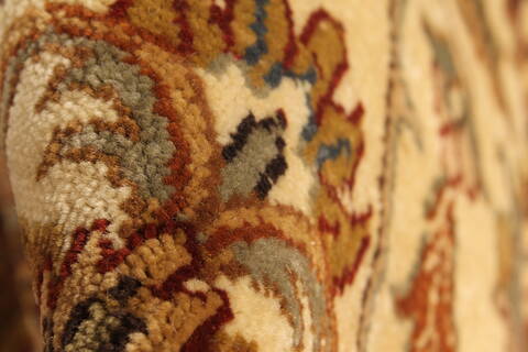 Tabriz Beige Hand Knotted 120 X 1411  Area Rug 250-28478 Image 8