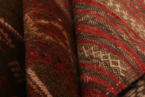 Baluch Brown Hand Knotted 30 X 47  Area Rug 100-28532 Image 5