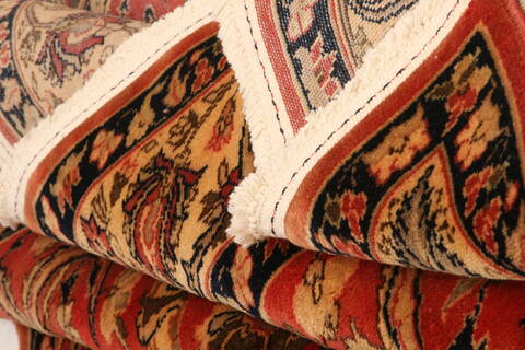 Tabriz Red Hand Knotted 67 X 93  Area Rug 100-28582 Image 3