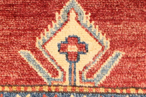 Kazak Red Hand Knotted 41 X 510  Area Rug 250-28650 Image 10