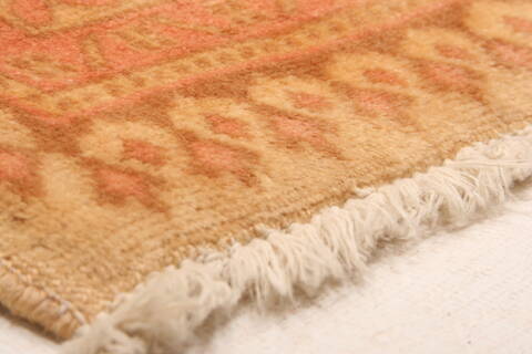 Sarouk Yellow Hand Knotted 70 X 105  Area Rug 100-28689 Image 5
