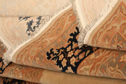 Tabriz Red Hand Knotted 711 X 102  Area Rug 100-28707 Image 3