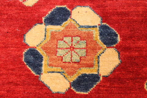 Heriz Red Hand Knotted 116 X 148  Area Rug 250-28796 Image 9