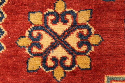 Kazak Red Hand Knotted 117 X 159  Area Rug 250-28800 Image 11
