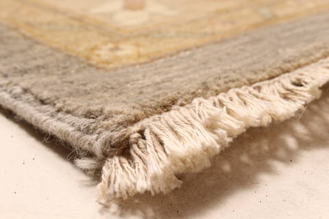Ziegler Beige Hand Knotted 130 X 203  Area Rug 250-28810 Image 20