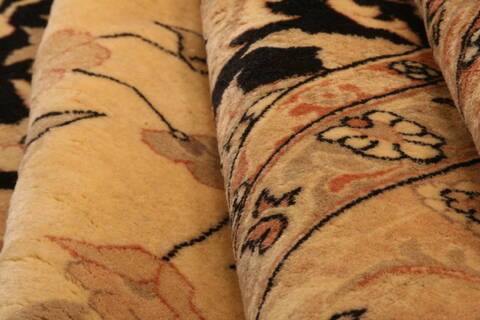 Tabriz Beige Hand Knotted 810 X 112  Area Rug 100-28842 Image 2
