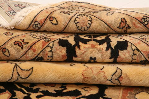 Tabriz Beige Hand Knotted 810 X 112  Area Rug 100-28842 Image 4