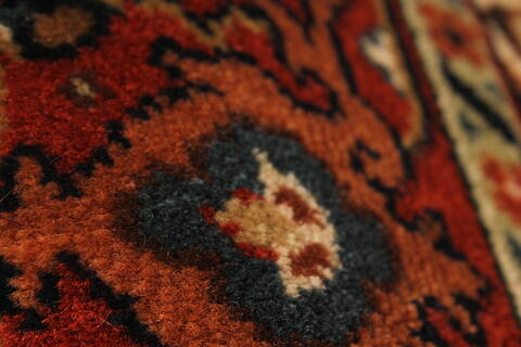 Herati Beige Hand Knotted 27 X 40  Area Rug 250-28940 Image 3