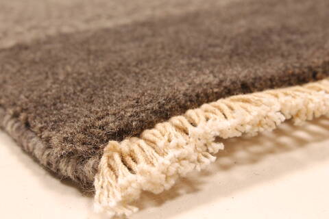 Gabbeh Grey Hand Knotted 27 X 42  Area Rug 250-28947 Image 5