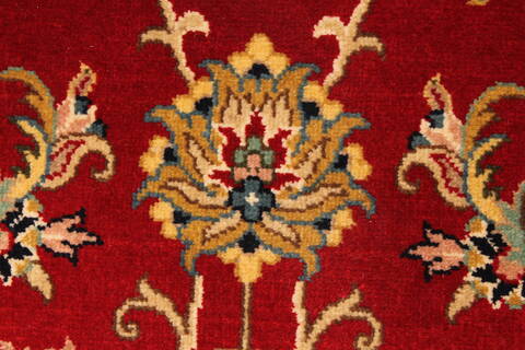 Isfahan Red Hand Knotted 27 X 42  Area Rug 250-28993 Image 7