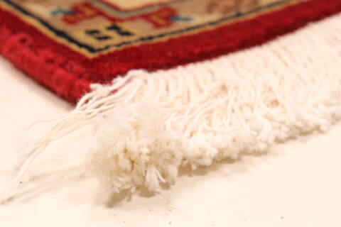 Isfahan Red Hand Knotted 27 X 42  Area Rug 250-28993 Image 8