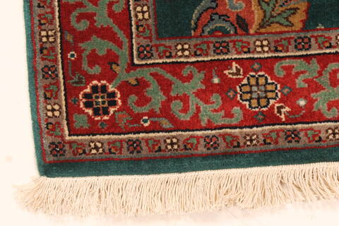 Semnan Red Hand Knotted 24 X 43  Area Rug 250-28995 Image 6