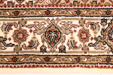 Mahi Beige Hand Knotted 28 X 42  Area Rug 250-28997 Image 3