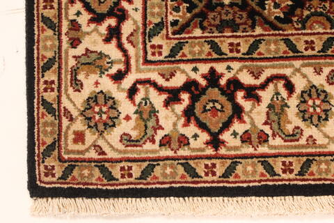 Herati Beige Hand Knotted 26 X 42  Area Rug 250-29007 Image 5