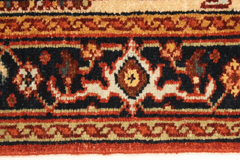 Serapi Red Hand Knotted 26 X 311  Area Rug 250-29019 Image 3
