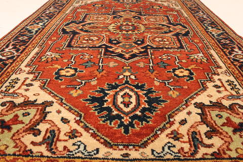 Serapi Red Hand Knotted 26 X 311  Area Rug 250-29019 Image 4