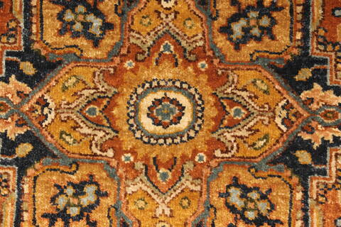 Serapi Orange Hand Knotted 25 X 43  Area Rug 250-29024 Image 2