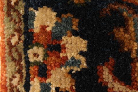 Serapi Orange Hand Knotted 25 X 43  Area Rug 250-29024 Image 6