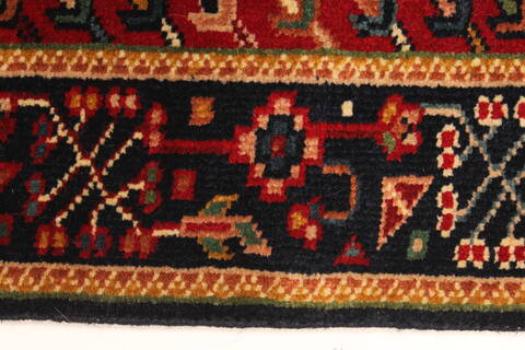 Karajeh Red Hand Knotted 27 X 42  Area Rug 250-29028 Image 3