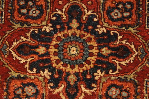 Serapi Beige Hand Knotted 27 X 41  Area Rug 250-29036 Image 7