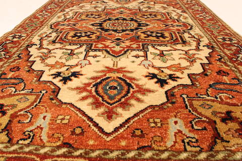 Serapi Beige Hand Knotted 27 X 42  Area Rug 250-29042 Image 1