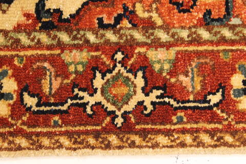 Serapi Beige Hand Knotted 27 X 42  Area Rug 250-29042 Image 8