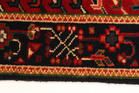 Karajeh Red Hand Knotted 26 X 41  Area Rug 250-29045 Image 7