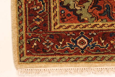 Serapi Beige Hand Knotted 26 X 41  Area Rug 250-29052 Image 1
