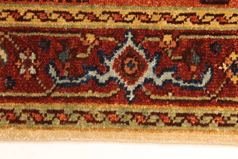 Serapi Beige Hand Knotted 26 X 41  Area Rug 250-29052 Image 3