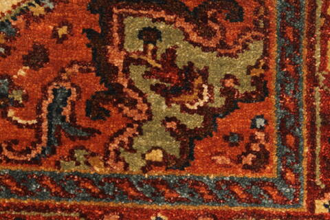 Serapi Beige Hand Knotted 25 X 40  Area Rug 250-29062 Image 7
