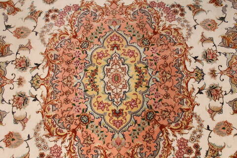 Tabriz Purple Hand Knotted 68 X 98  Area Rug 254-29154 Image 6