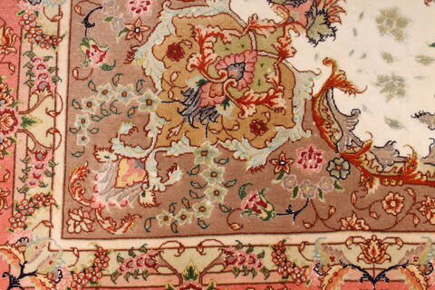 Tabriz Purple Hand Knotted 68 X 98  Area Rug 254-29154 Image 8