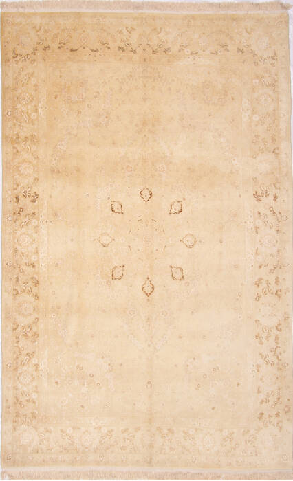 Tabriz Beige Hand Knotted 66 X 101  Area Rug 254-29162 Image 0