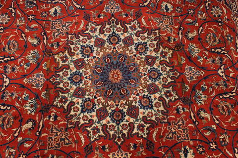 Isfahan Red Hand Knotted 85 X 122  Area Rug 254-29241 Image 6