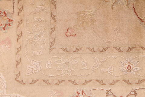 Tabriz Beige Hand Knotted 84 X 124  Area Rug 254-29242 Image 1