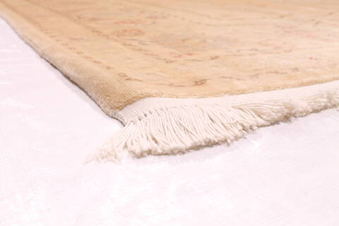 Tabriz Beige Hand Knotted 84 X 124  Area Rug 254-29242 Image 5