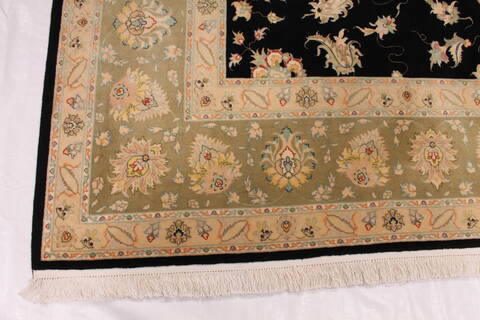 Tabriz Black Hand Knotted 83 X 114  Area Rug 254-29251 Image 6