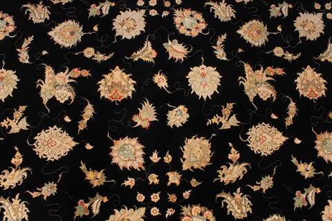 Tabriz Black Hand Knotted 83 X 114  Area Rug 254-29251 Image 7