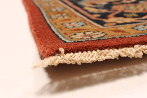 Serapi Red Hand Knotted 79 X 159  Area Rug 250-29271 Image 4