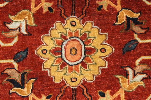 Serapi Red Hand Knotted 79 X 159  Area Rug 250-29271 Image 9
